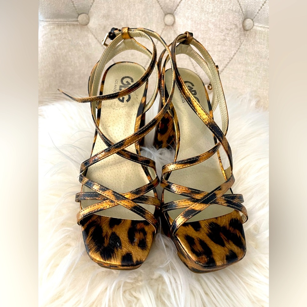 Leopard Print Heels. Height 4 1/2 Inweight 13 Ozp… - image 1